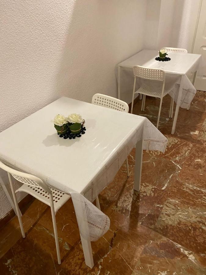 Pension El Dorado Аликанте Екстериор снимка