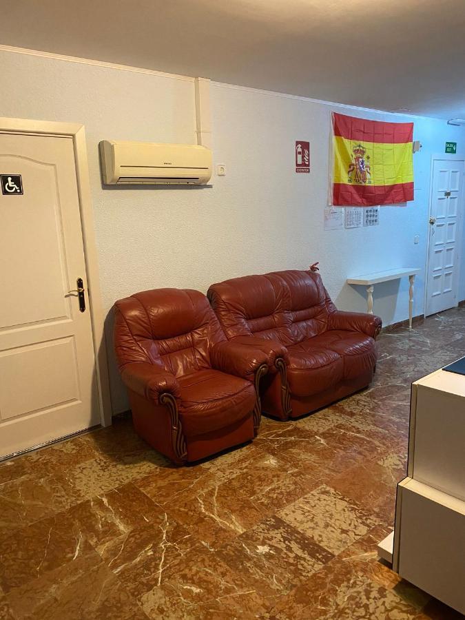 Pension El Dorado Аликанте Екстериор снимка