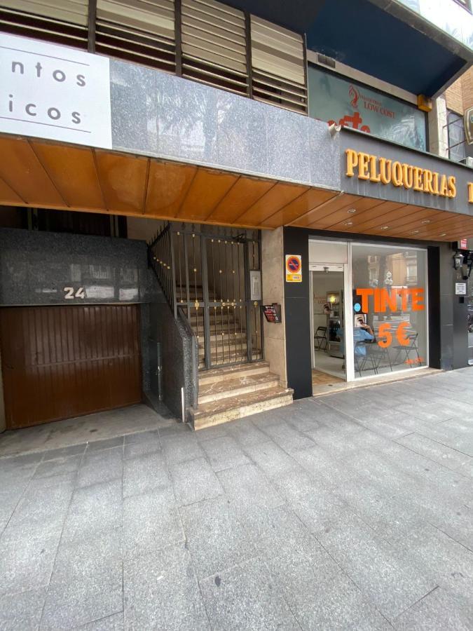 Pension El Dorado Аликанте Екстериор снимка