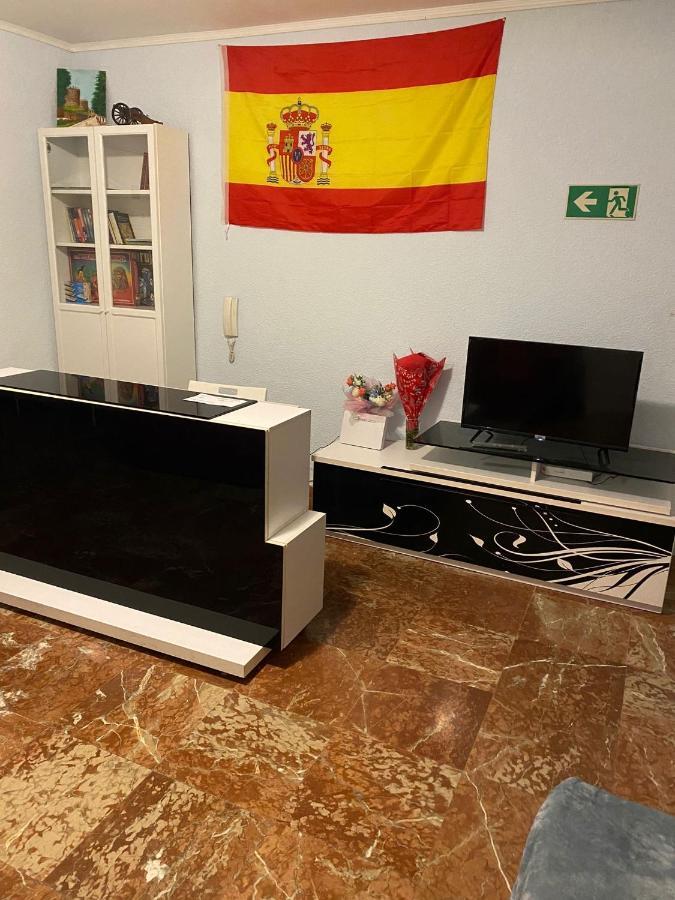Pension El Dorado Аликанте Екстериор снимка