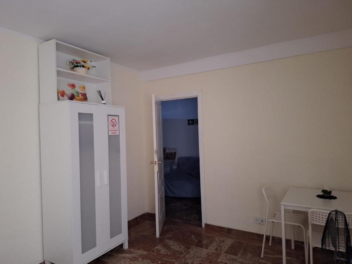 Pension El Dorado Аликанте Екстериор снимка