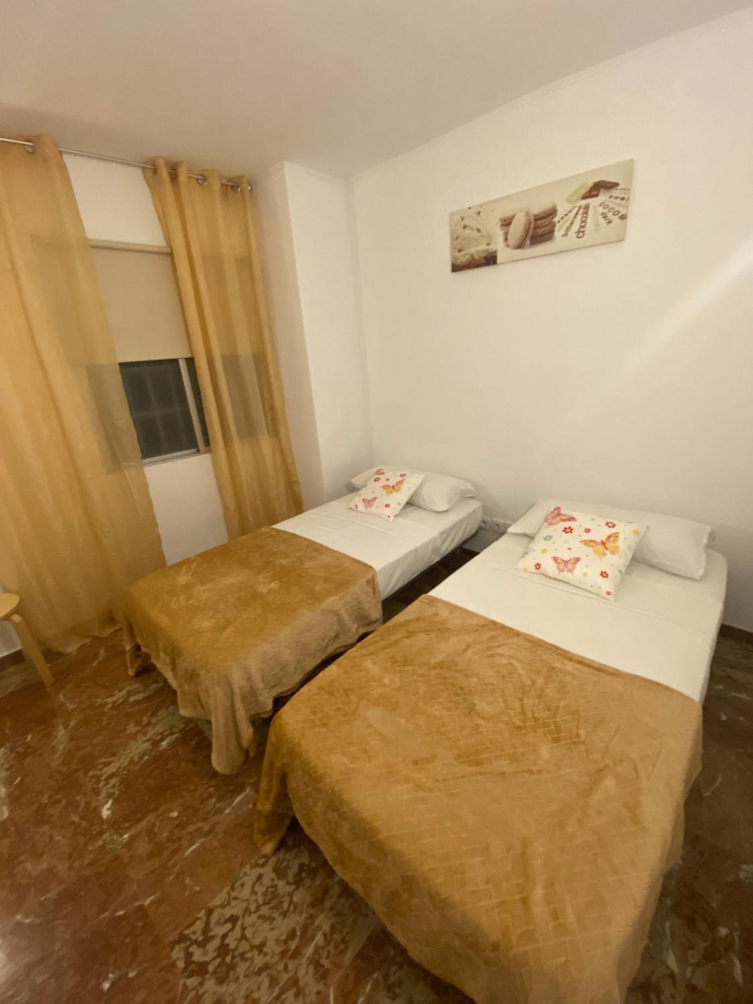 Pension El Dorado Аликанте Екстериор снимка